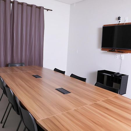 Quirinopolis Hotel Borges מראה חיצוני תמונה