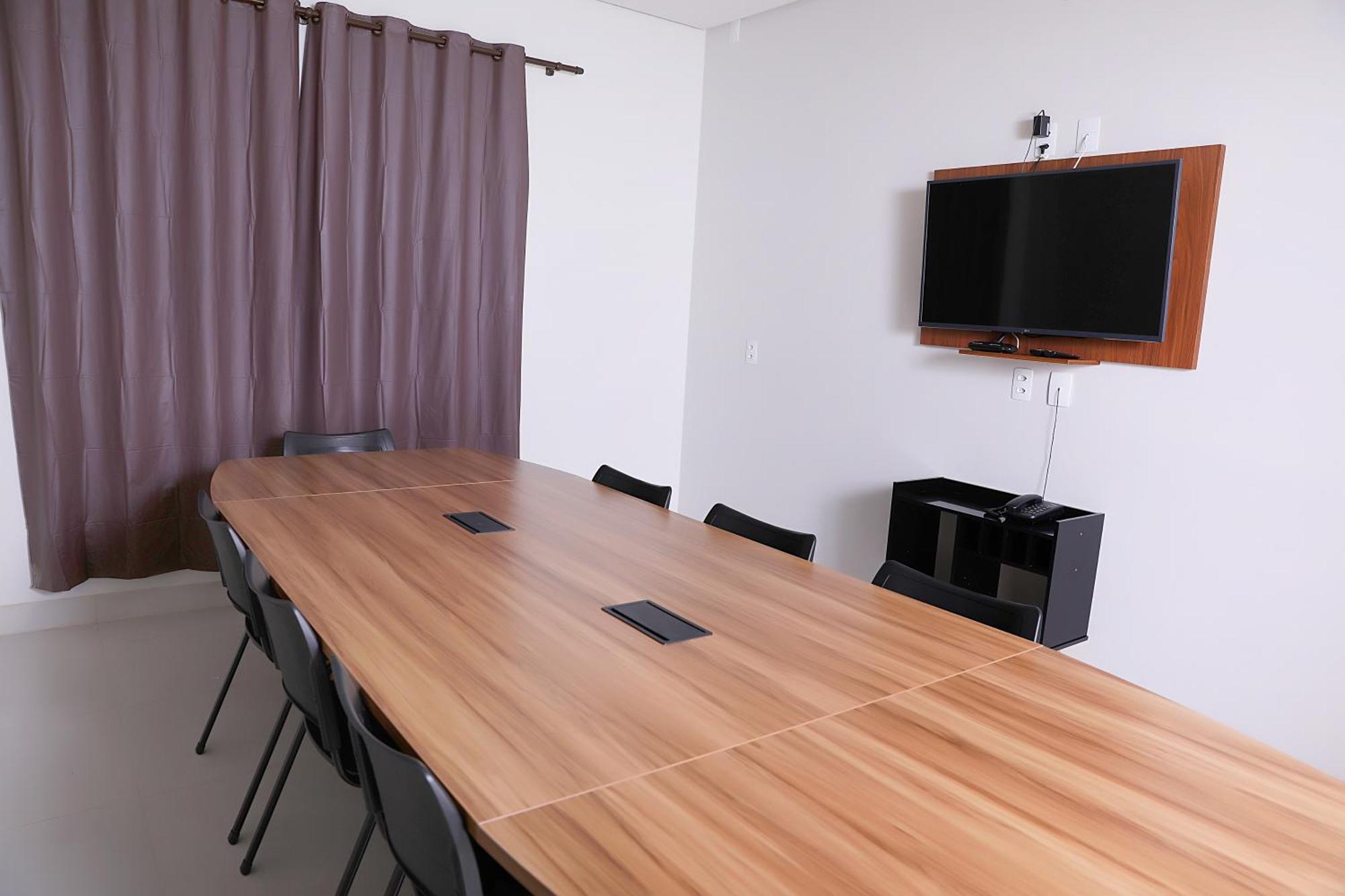 Quirinopolis Hotel Borges מראה חיצוני תמונה